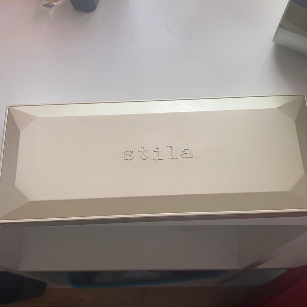 Brand new stilla “ after hours “ pallet